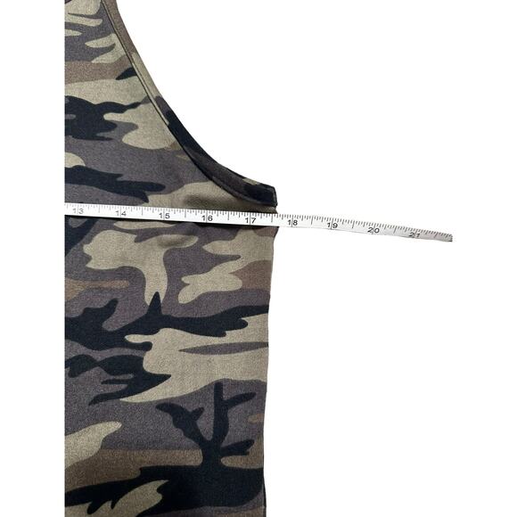 LouKeith Camo Print High Neck Tank Top Size Medium - Picture 4 of 6